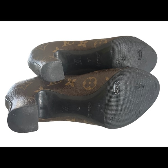 Louis Vuitton Revival Ankle Boots - Picture 6 of 6
